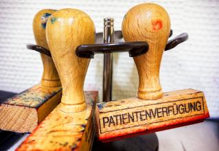 
		Patientenverfügung
	