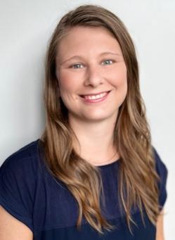 Lena Pilz, staatl. anerkannte Sozialarbeiterin B.A. und systemische Beraterin (DGSF) bei pme Familienservice